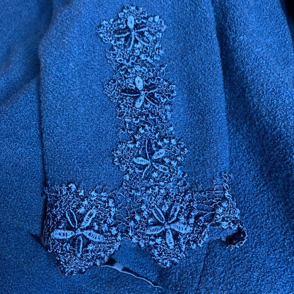 Bloomingdales cropped wool single button blazer - Picture 8 of 8